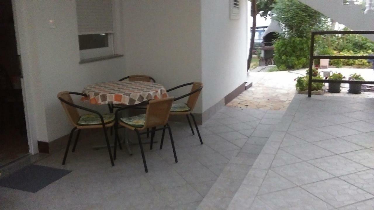 Apartmani Dokoza Vir Eksteriør billede